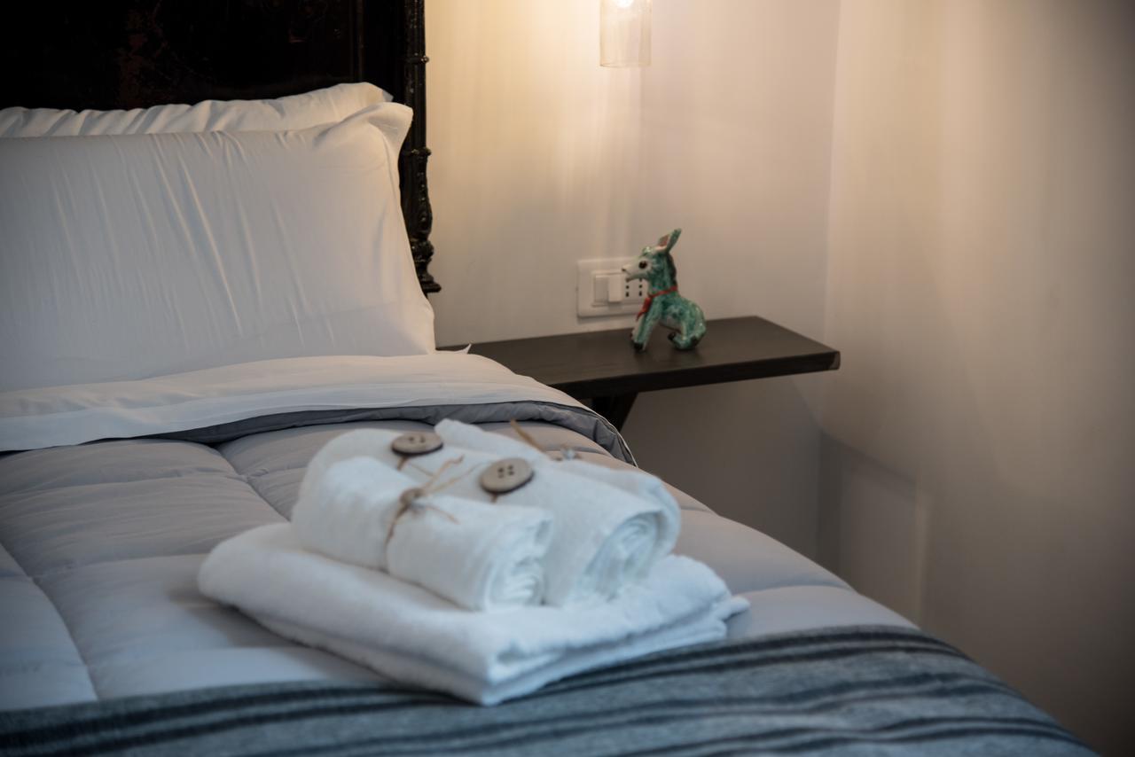 Villino Teresa Bed & Breakfast ซาแลร์โน ภายนอก รูปภาพ